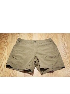 Sierra Experience Women's Shorts Size: 10 Pockets Nylon